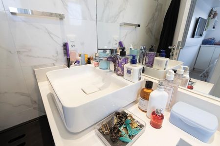 Apartamento à venda com 62m², 2 quartos e 1 vaga Apartamento à venda com 62m², 2 quartos e 1 vagaBanheiro da Suíte