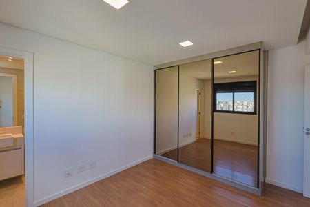 Apartamento à venda com 80m², 3 quartos e 2 vagasQuarto 3 - Suíte