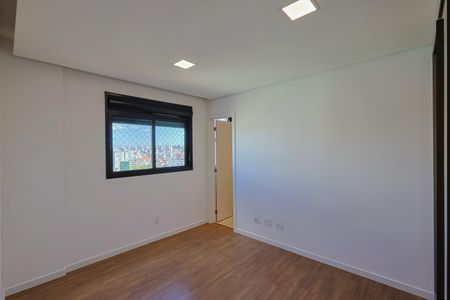 Apartamento à venda com 80m², 3 quartos e 2 vagasQuarto 3 - Suíte