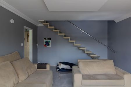 Casa à venda com 136m², 3 quartos e 1 vaga Casa à venda com 136m², 3 quartos e 1 vagaSala