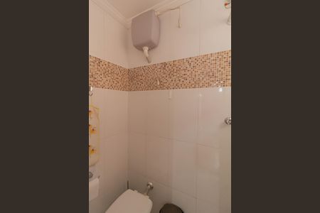 Casa à venda com 136m², 3 quartos e 1 vaga Casa à venda com 136m², 3 quartos e 1 vagaBanheiro de Serviço