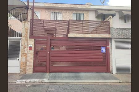 Casa à venda com 136m², 3 quartos e 1 vaga Casa à venda com 136m², 3 quartos e 1 vagaFachada