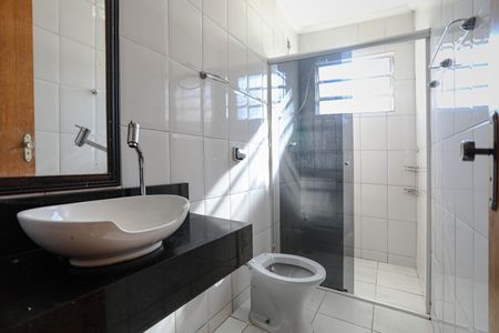 Casa para alugar com 133m², 3 quartos e 2 vagasBanheiro