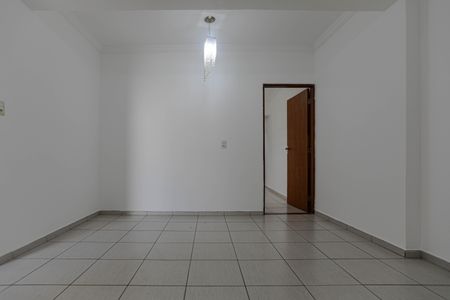 Casa para alugar com 133m², 3 quartos e 2 vagas Casa para alugar com 133m², 3 quartos e 2 vagasSala de Jantar