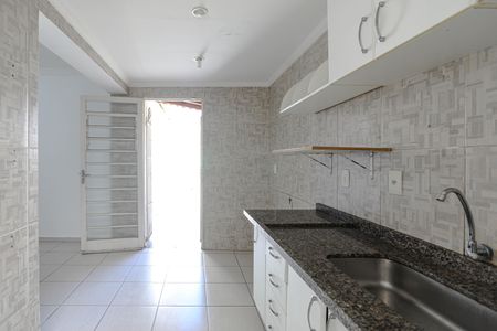 Casa para alugar com 133m², 3 quartos e 2 vagas Casa para alugar com 133m², 3 quartos e 2 vagasCozinha
