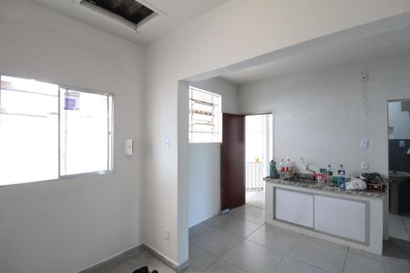 Casa para alugar com 300m², 3 quartos e 1 vagaCozinha
