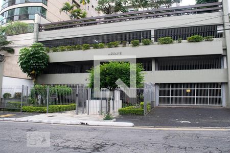 Apartamento à venda com 120m², 3 quartos e 2 vagas Apartamento à venda com 120m², 3 quartos e 2 vagasFachada do Prédio