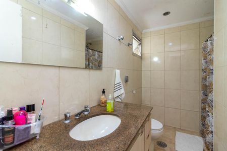 Apartamento à venda com 120m², 3 quartos e 2 vagas Apartamento à venda com 120m², 3 quartos e 2 vagasBanheiro 2