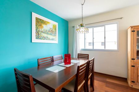 Apartamento à venda com 120m², 3 quartos e 2 vagas Apartamento à venda com 120m², 3 quartos e 2 vagasSala de Jantar