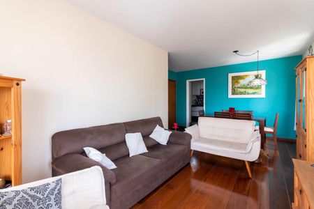 Apartamento à venda com 120m², 3 quartos e 2 vagas Apartamento à venda com 120m², 3 quartos e 2 vagasSala de Estar