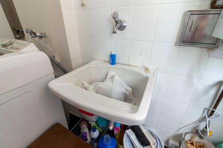 Apartamento à venda com 120m², 3 quartos e 2 vagas Apartamento à venda com 120m², 3 quartos e 2 vagasÁrea de Serviço