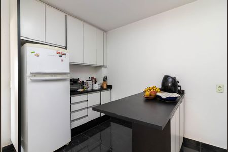 Apartamento à venda com 120m², 3 quartos e 2 vagas Apartamento à venda com 120m², 3 quartos e 2 vagasCozinha