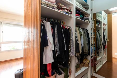 Apartamento à venda com 120m², 3 quartos e 2 vagas Apartamento à venda com 120m², 3 quartos e 2 vagasSuíte - Closet