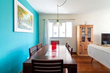 Apartamento à venda com 120m², 3 quartos e 2 vagas Apartamento à venda com 120m², 3 quartos e 2 vagasSala de Jantar