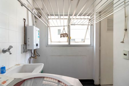 Apartamento à venda com 120m², 3 quartos e 2 vagas Apartamento à venda com 120m², 3 quartos e 2 vagasÁrea de Serviço