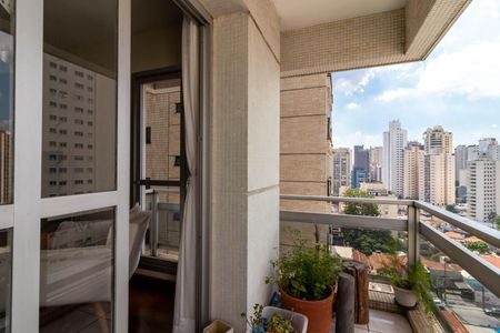 Apartamento à venda com 120m², 3 quartos e 2 vagas Apartamento à venda com 120m², 3 quartos e 2 vagasVaranda da Sala