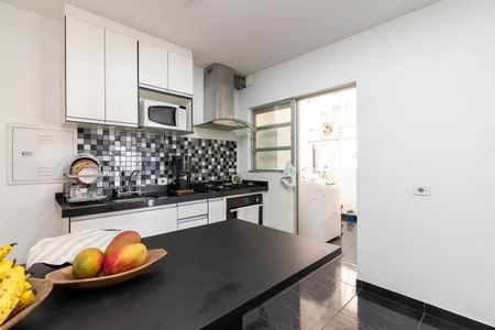 Apartamento à venda com 120m², 3 quartos e 2 vagas Apartamento à venda com 120m², 3 quartos e 2 vagasCozinha