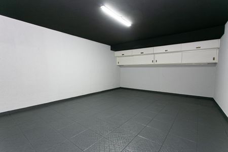 Casa à venda com 154m², 3 quartos e 4 vagas Casa à venda com 154m², 3 quartos e 4 vagasGaragem