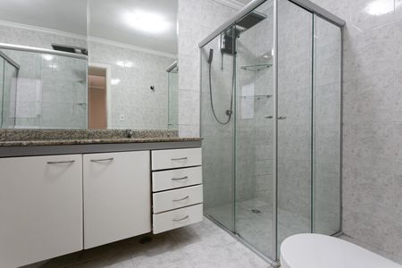 Casa à venda com 154m², 3 quartos e 4 vagas Casa à venda com 154m², 3 quartos e 4 vagasBanheiro da Suíte 1