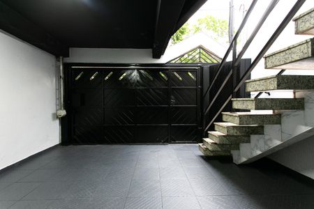 Casa à venda com 154m², 3 quartos e 4 vagas Casa à venda com 154m², 3 quartos e 4 vagasGaragem