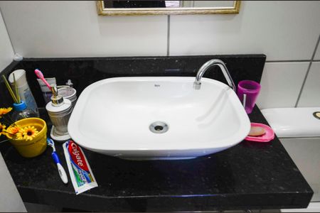 Apartamento à venda com 62m², 3 quartos e 1 vaga Apartamento à venda com 62m², 3 quartos e 1 vagaBanheiro da Suíte