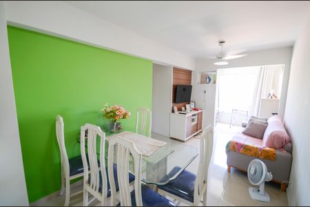 Apartamento à venda com 62m², 3 quartos e 1 vaga Apartamento à venda com 62m², 3 quartos e 1 vagaSala