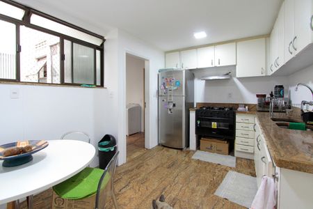 Apartamento à venda com 156m², 3 quartos e 3 vagasCozinha