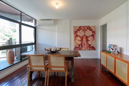 Apartamento à venda com 156m², 3 quartos e 3 vagasSala