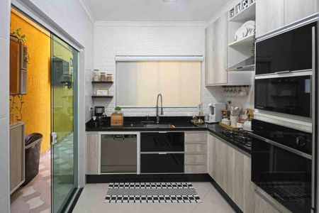 Casa de condomínio à venda com 76m², 2 quartos e 1 vagaCozinha