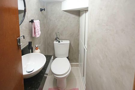 Casa de condomínio à venda com 76m², 2 quartos e 1 vagaLavabo