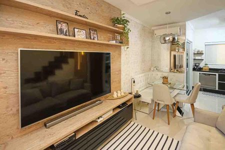 Casa de condomínio à venda com 76m², 2 quartos e 1 vagaSala