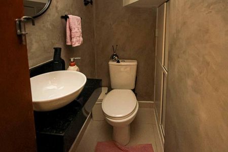 Casa de condomínio à venda com 76m², 2 quartos e 1 vagaLavabo