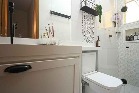 Casa de condomínio à venda com 76m², 2 quartos e 1 vagaBanheiro Social