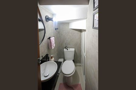 Casa de condomínio à venda com 76m², 2 quartos e 1 vagaLavabo