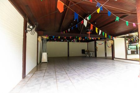 Casa de condomínio à venda com 212m², 3 quartos e 2 vagasÁrea comum