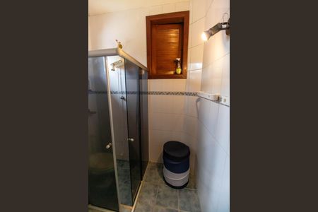 Casa de condomínio à venda com 212m², 3 quartos e 2 vagasBanheiro Social