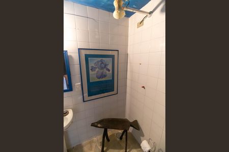 Casa de condomínio à venda com 212m², 3 quartos e 2 vagasBanheiro Externo