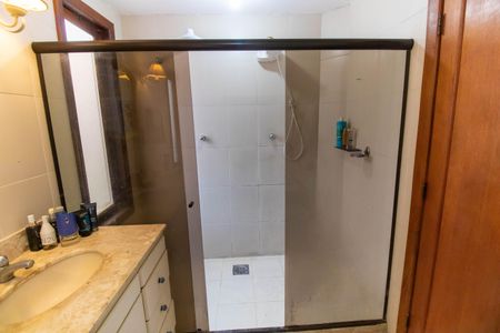 Casa de condomínio à venda com 212m², 3 quartos e 2 vagasBanheiro da Suíte