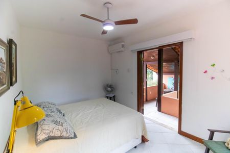 Casa de condomínio à venda com 212m², 3 quartos e 2 vagasQuarto 1