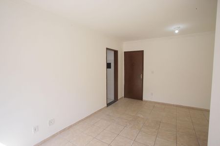 Apartamento para alugar com 67m², 3 quartos e 1 vagaSala