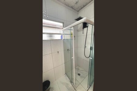 Casa à venda com 102m², 2 quartos e 2 vagasBanheiro