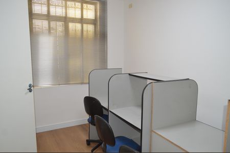 Casa à venda com 190m², 3 quartos e 1 vagaEscritório