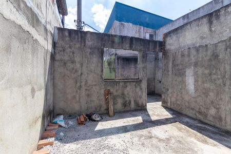 Casa à venda com 52m², 2 quartos e 1 vaga Casa à venda com 52m², 2 quartos e 1 vagaQuintal