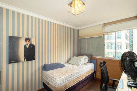 Apartamento à venda com 110m², 3 quartos e 3 vagasQuarto 2