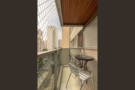 Apartamento à venda com 110m², 3 quartos e 3 vagasSacada