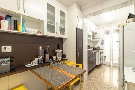 Apartamento à venda com 110m², 3 quartos e 3 vagasCozinha