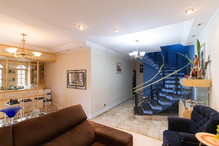 Casa à venda com 209m², 3 quartos e 3 vagasSala