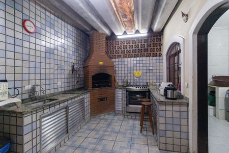 Casa à venda com 209m², 3 quartos e 3 vagasQuintal