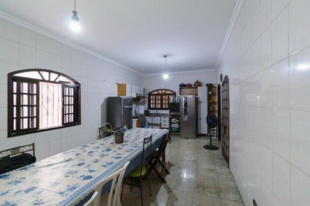 Casa à venda com 209m², 3 quartos e 3 vagasCozinha