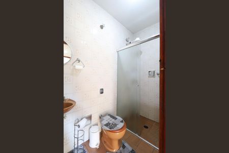 Casa à venda com 150m², 4 quartos e 2 vagas Casa à venda com 150m², 4 quartos e 2 vagasBanheiro de serviço